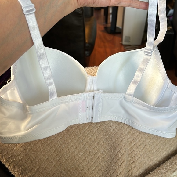 Tracy White Lace Foam Cups Underwire Bra Size 34B. New With Tags! - Picture 2 of 5